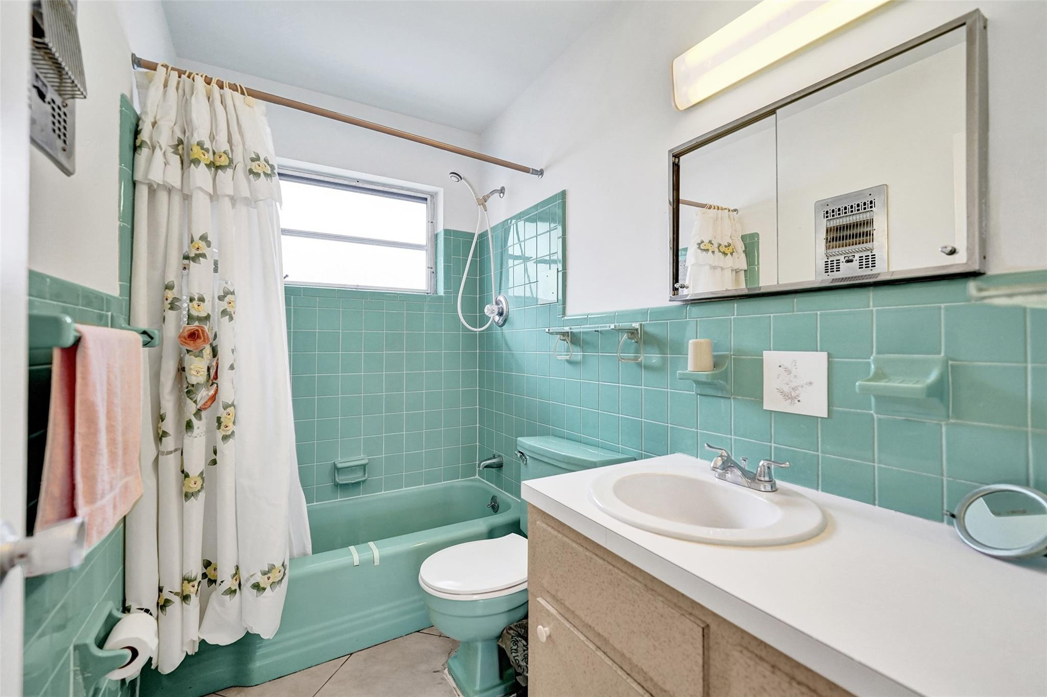 Hollywood Terrace - Residential