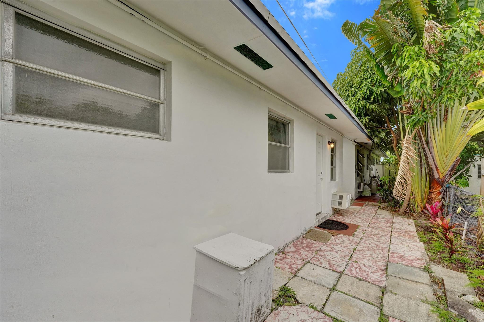 Hollywood Terrace - Residential