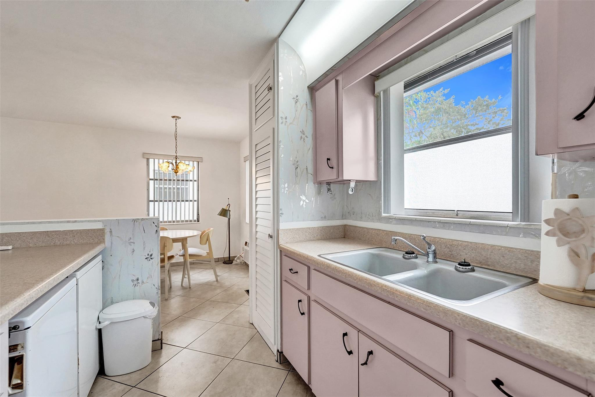 Hollywood Terrace - Residential