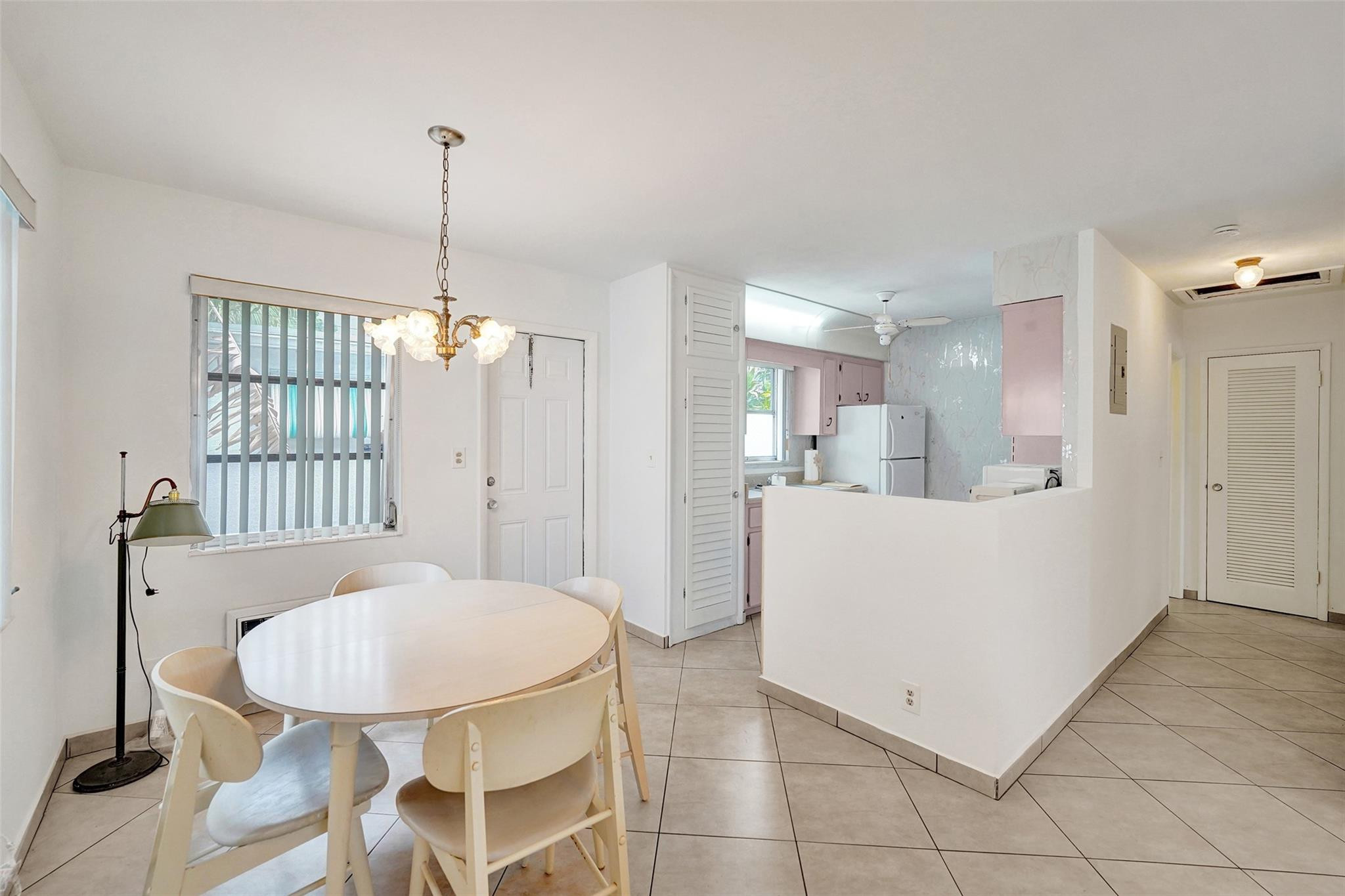 Hollywood Terrace - Residential