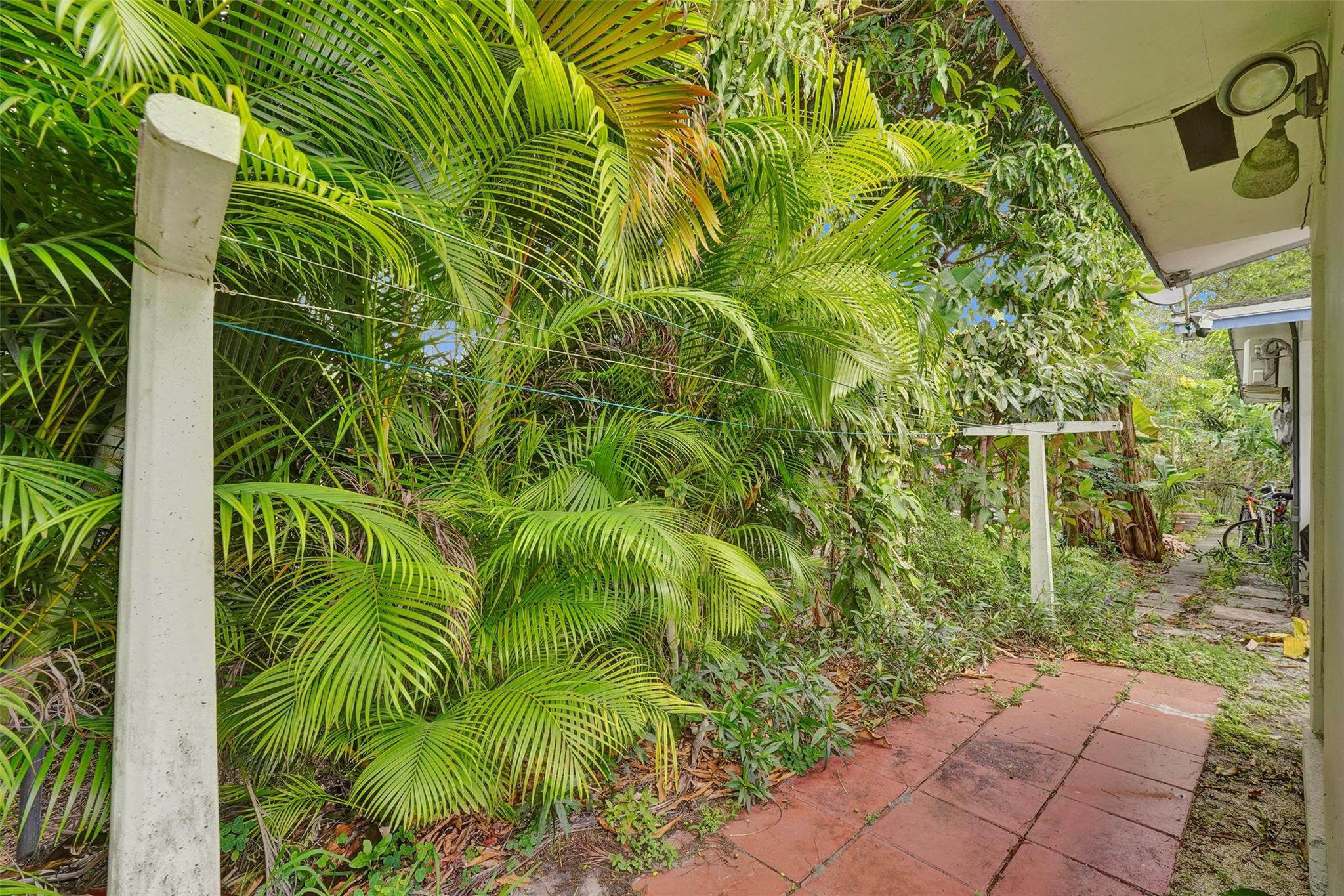 Hollywood Terrace - Residential