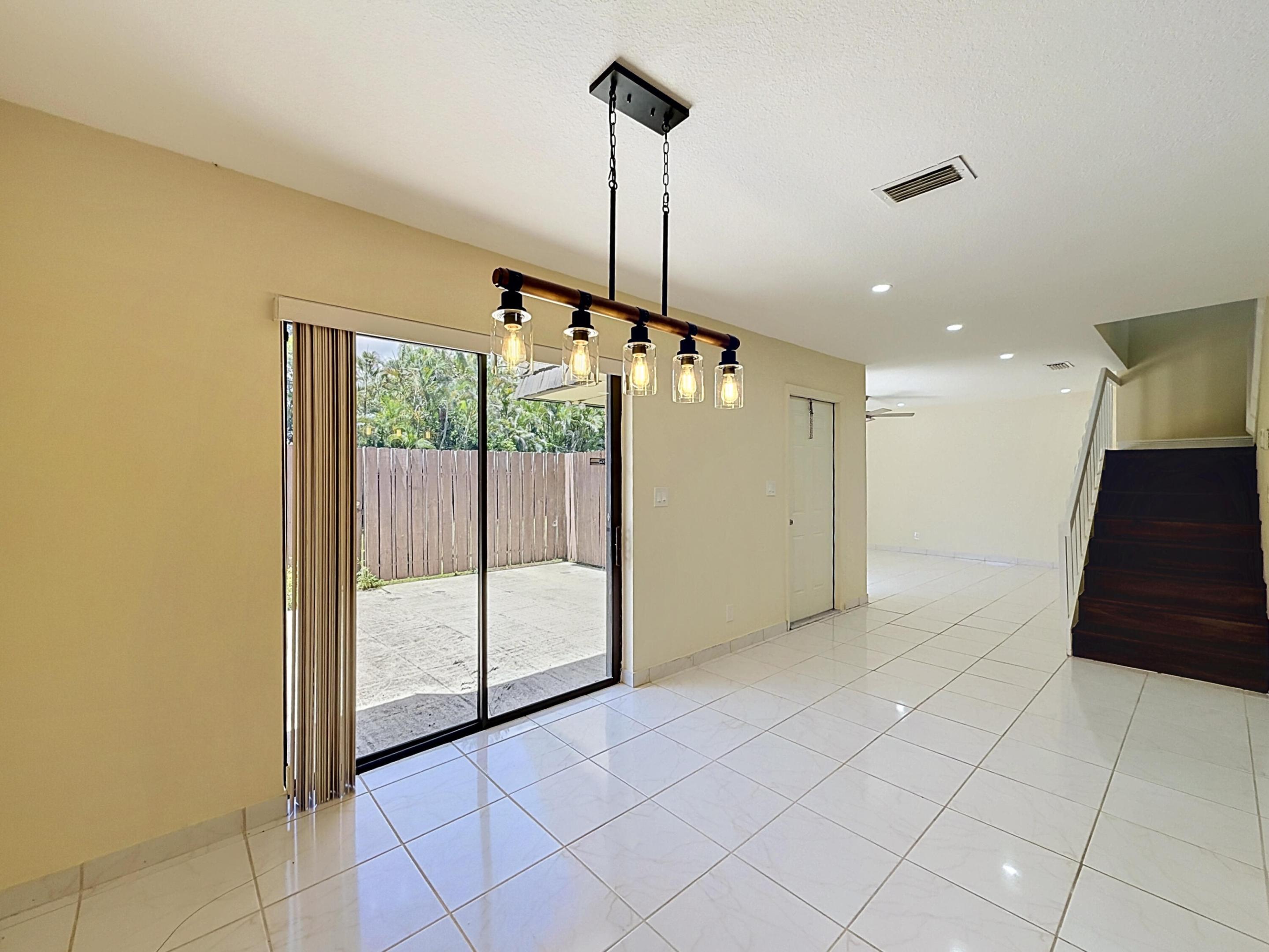 CHERRY LANE - Residential