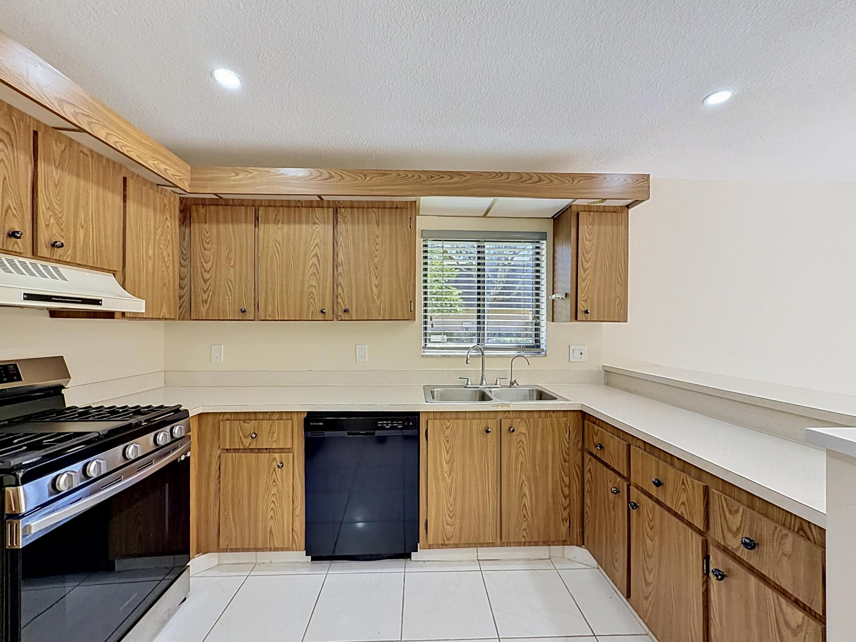 CHERRY LANE - Residential
