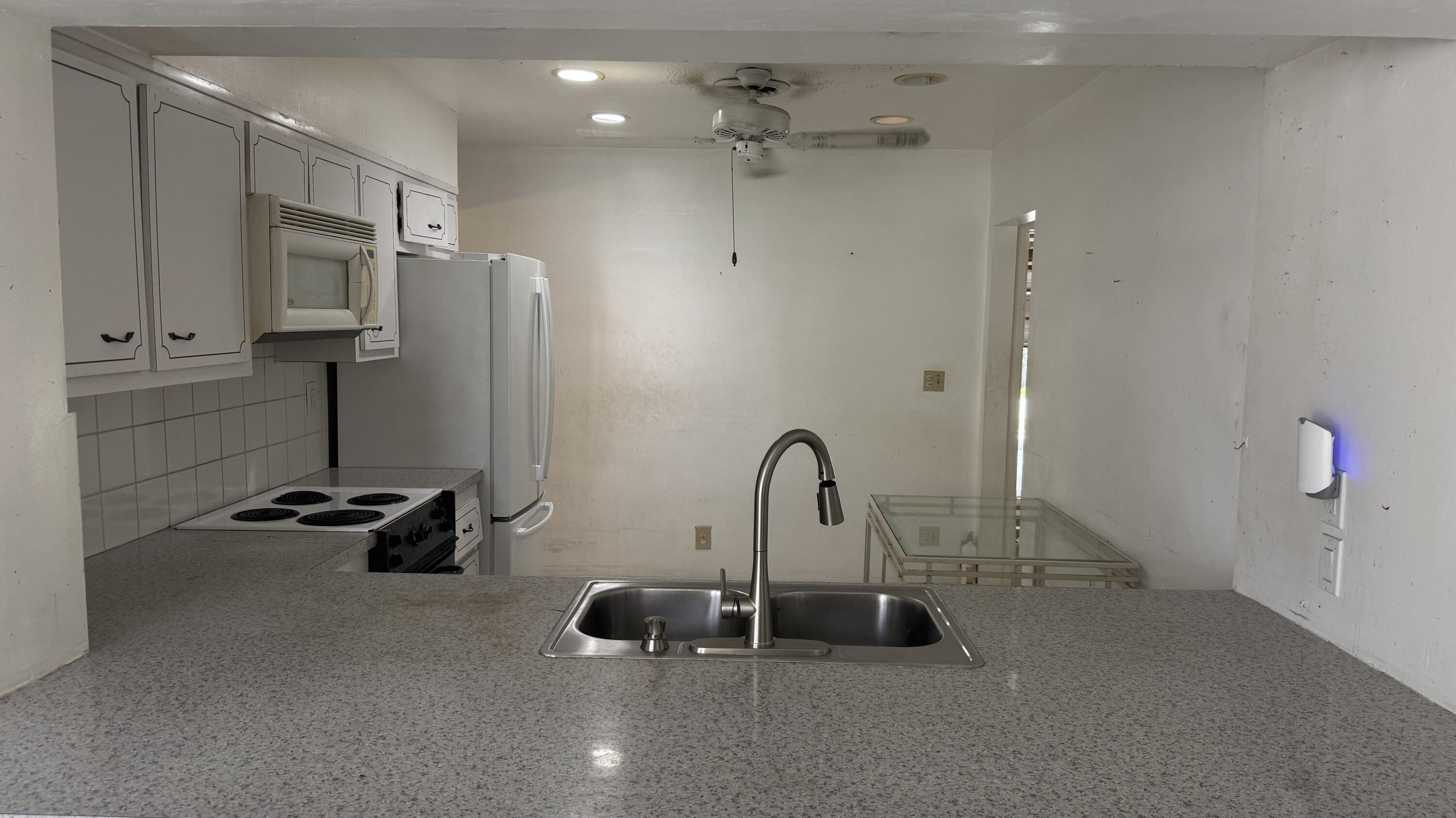 HOLLYWOOD HILLS AMEN PLAT - Residential