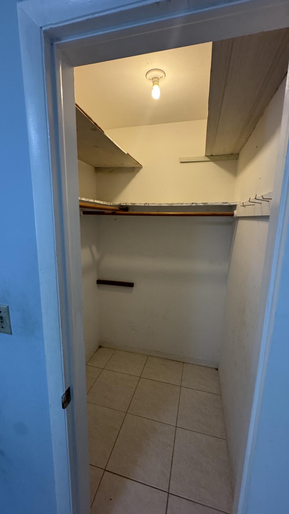 HOLLYWOOD HILLS AMEN PLAT - Residential