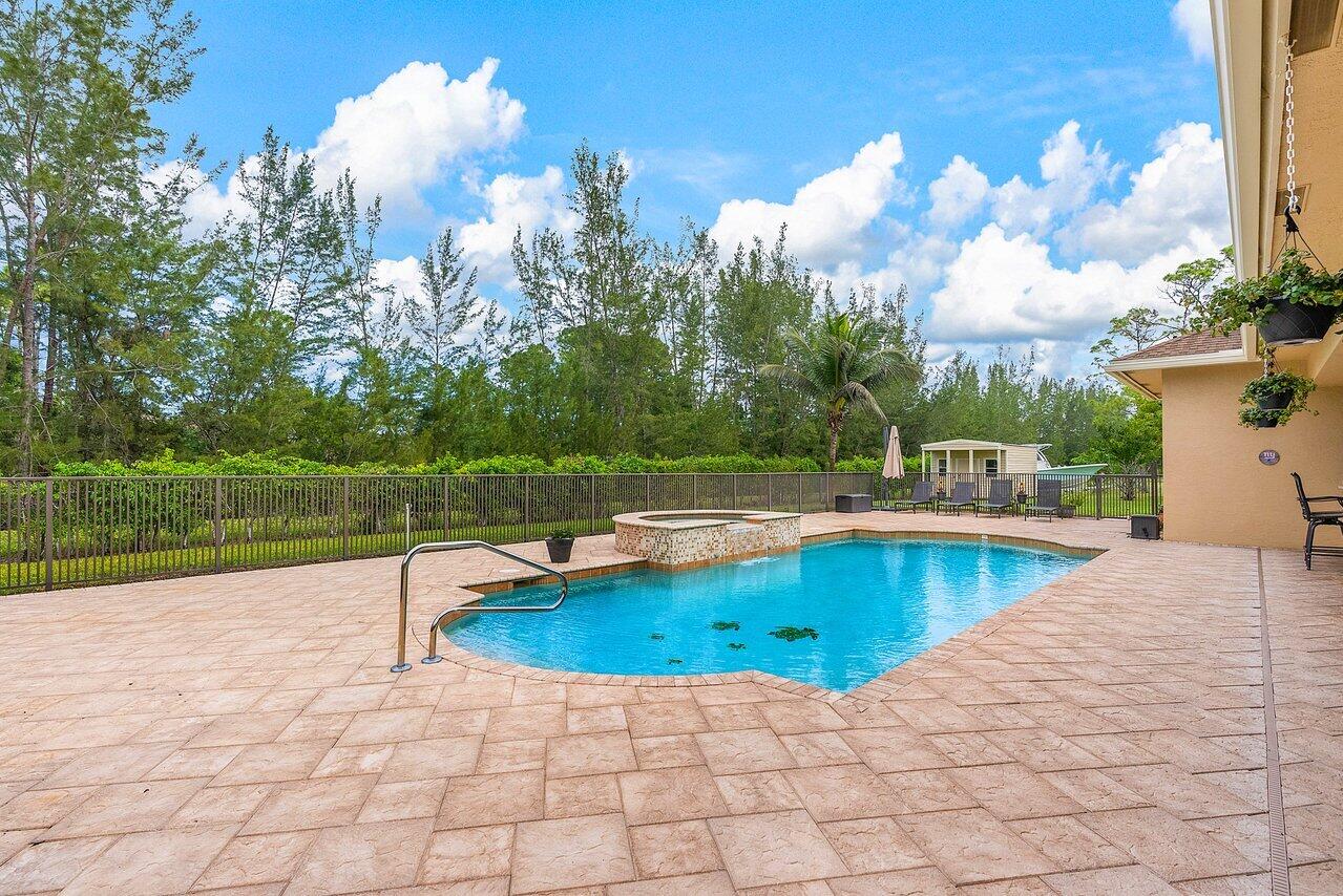 Loxahatchee - Residential