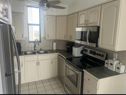 1000 S Ocean Blvd 15J Pompano Beach FL 33062