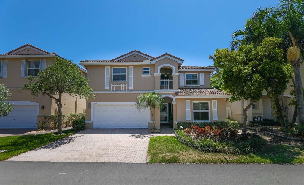 Photo of 1084 Corkwood Street, Hollywood, FL 33019 (MLS # B26044854)