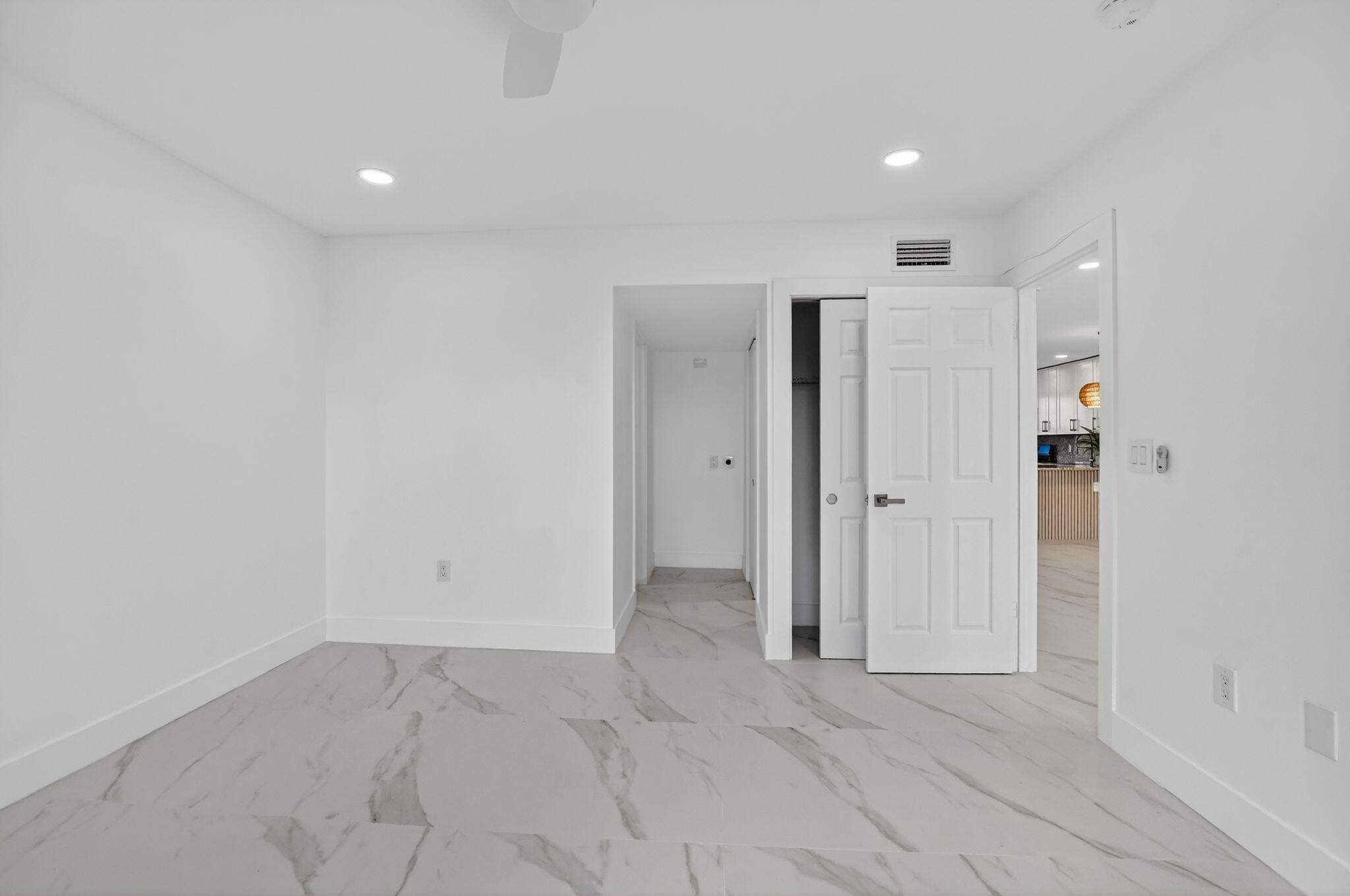 SANDALFOOT SOUTH THREE  COND - Residential