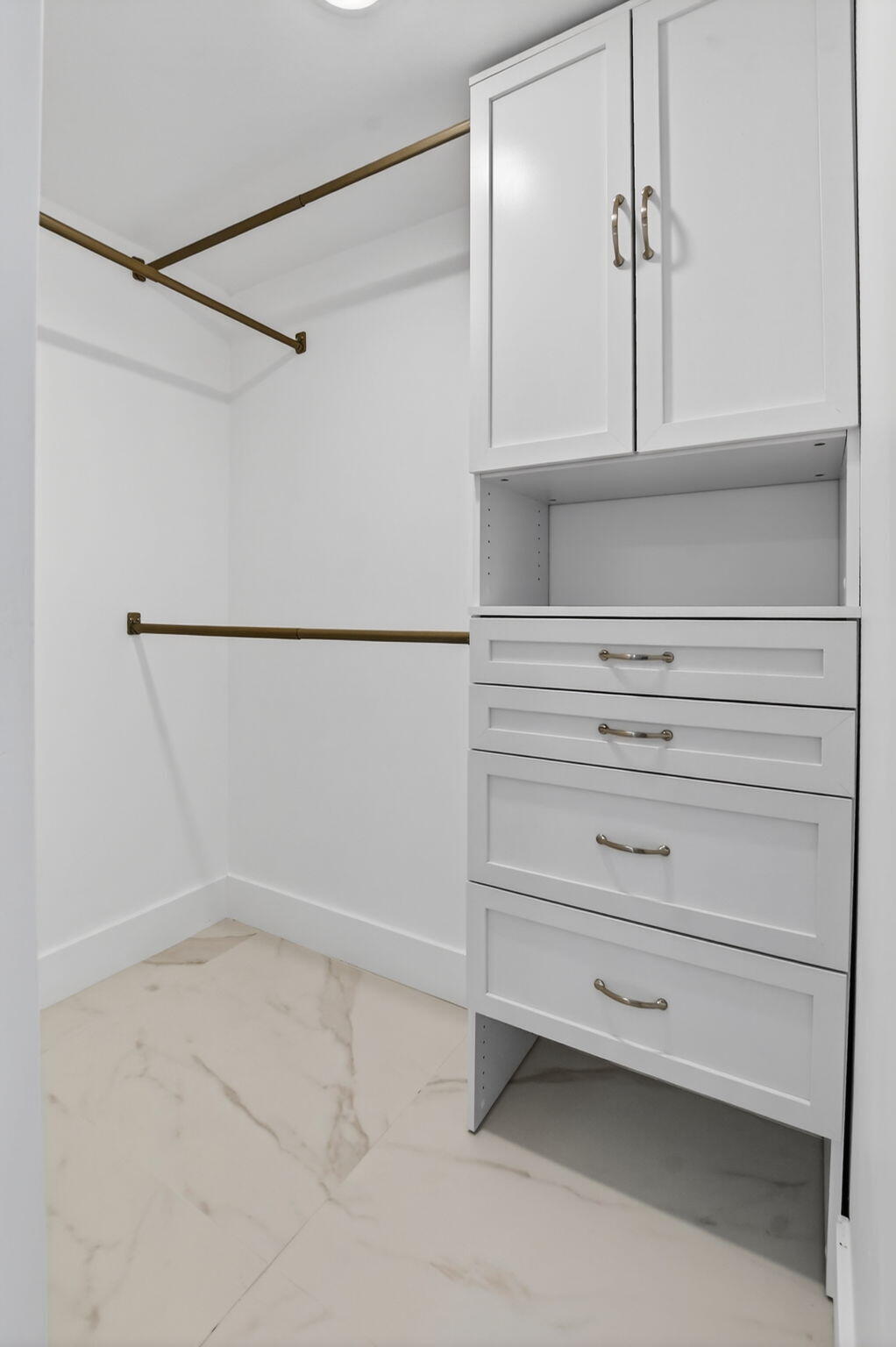 SANDALFOOT SOUTH THREE  COND - Residential