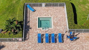 SANDALFOOT SOUTH THREE  COND - Residential