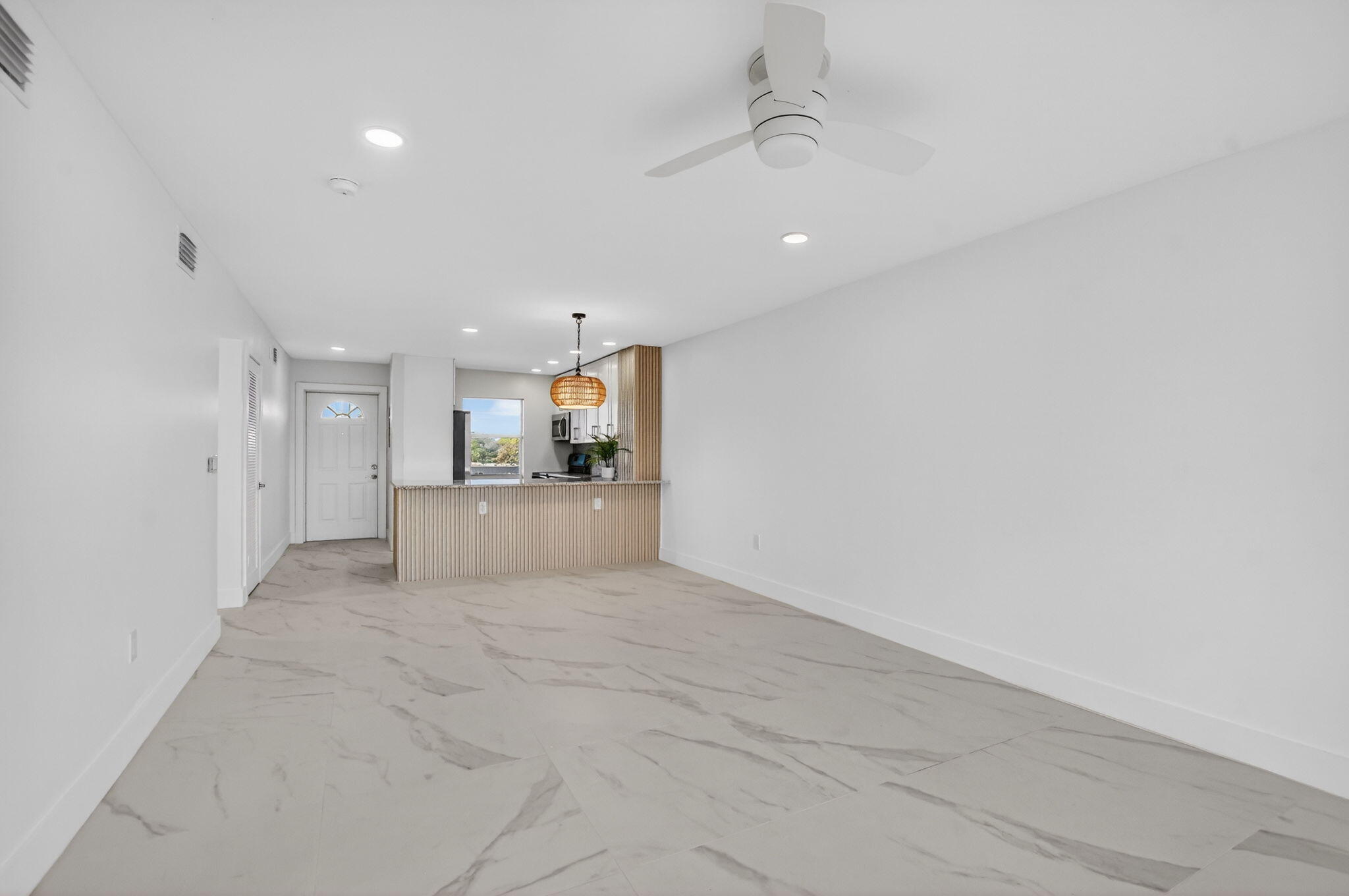 SANDALFOOT SOUTH THREE  COND - Residential