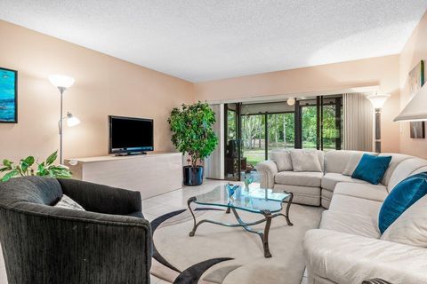 5087 Oak Hill Lane 315 Delray Beach FL 33484