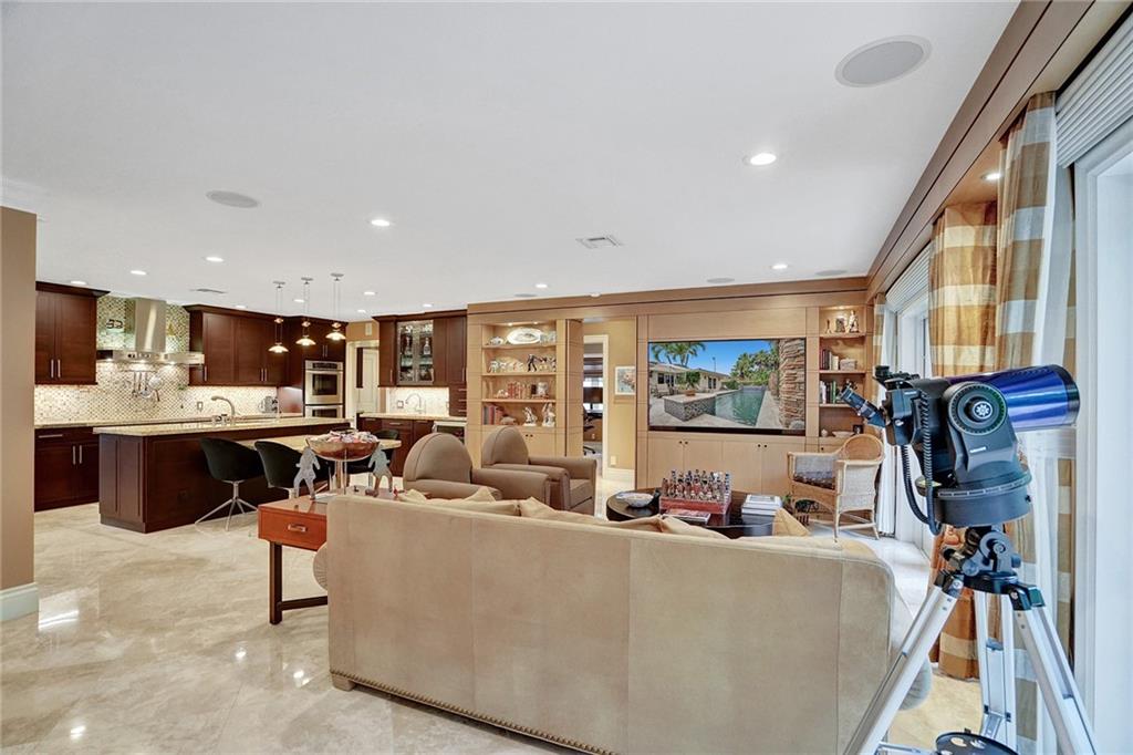 CORAL RIDGE COUNTRY CLUB - Residential
