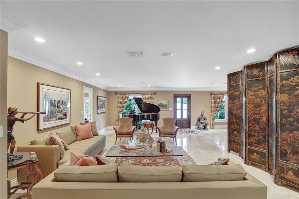 CORAL RIDGE COUNTRY CLUB - Residential