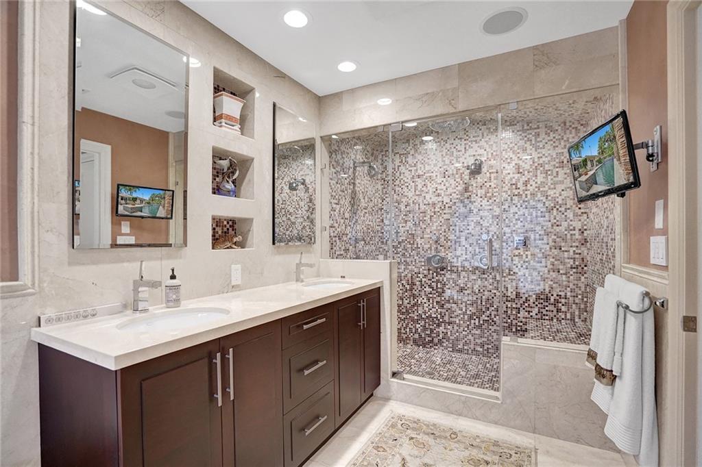 CORAL RIDGE COUNTRY CLUB - Residential