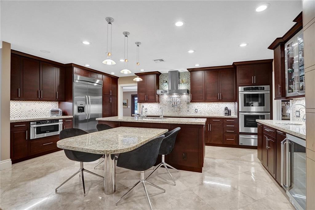CORAL RIDGE COUNTRY CLUB - Residential