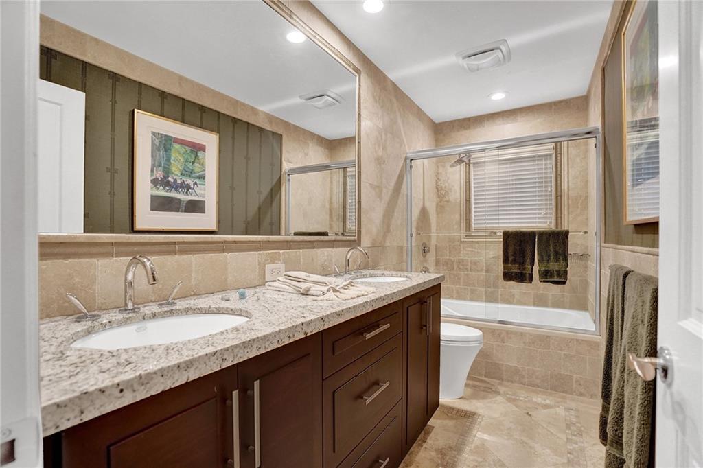 CORAL RIDGE COUNTRY CLUB - Residential