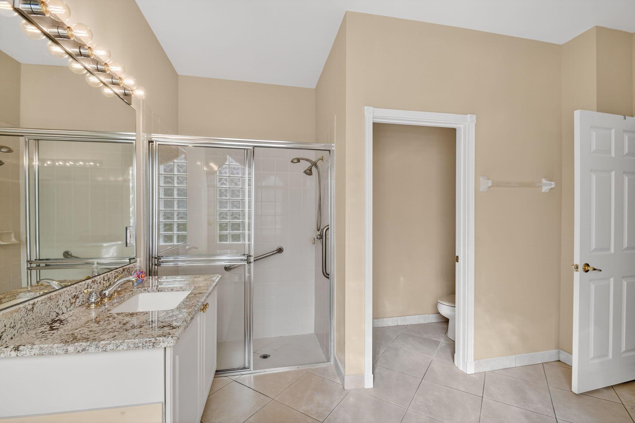 VALENCIA ISLES 3 - Residential