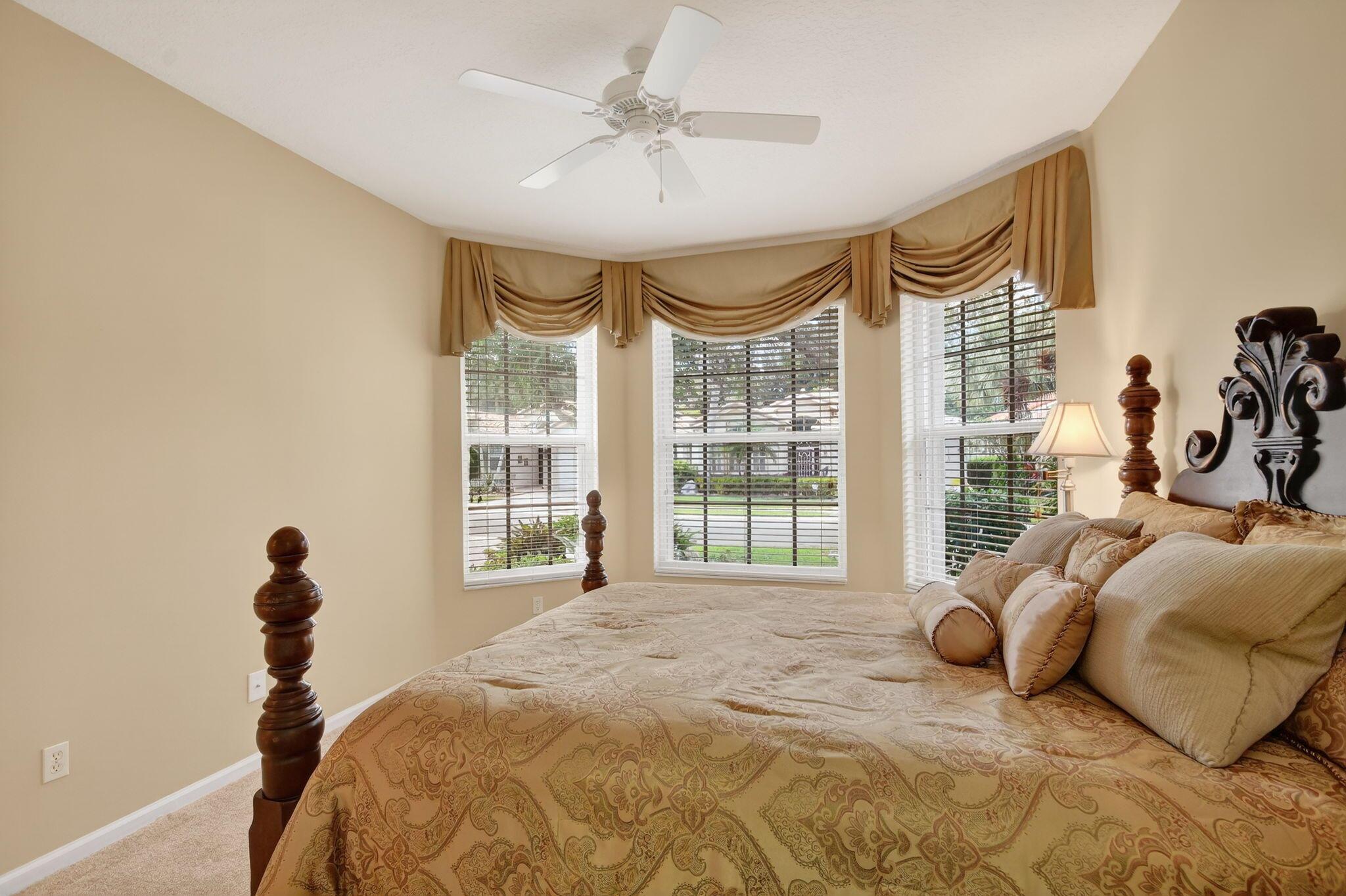 VALENCIA ISLES 3 - Residential