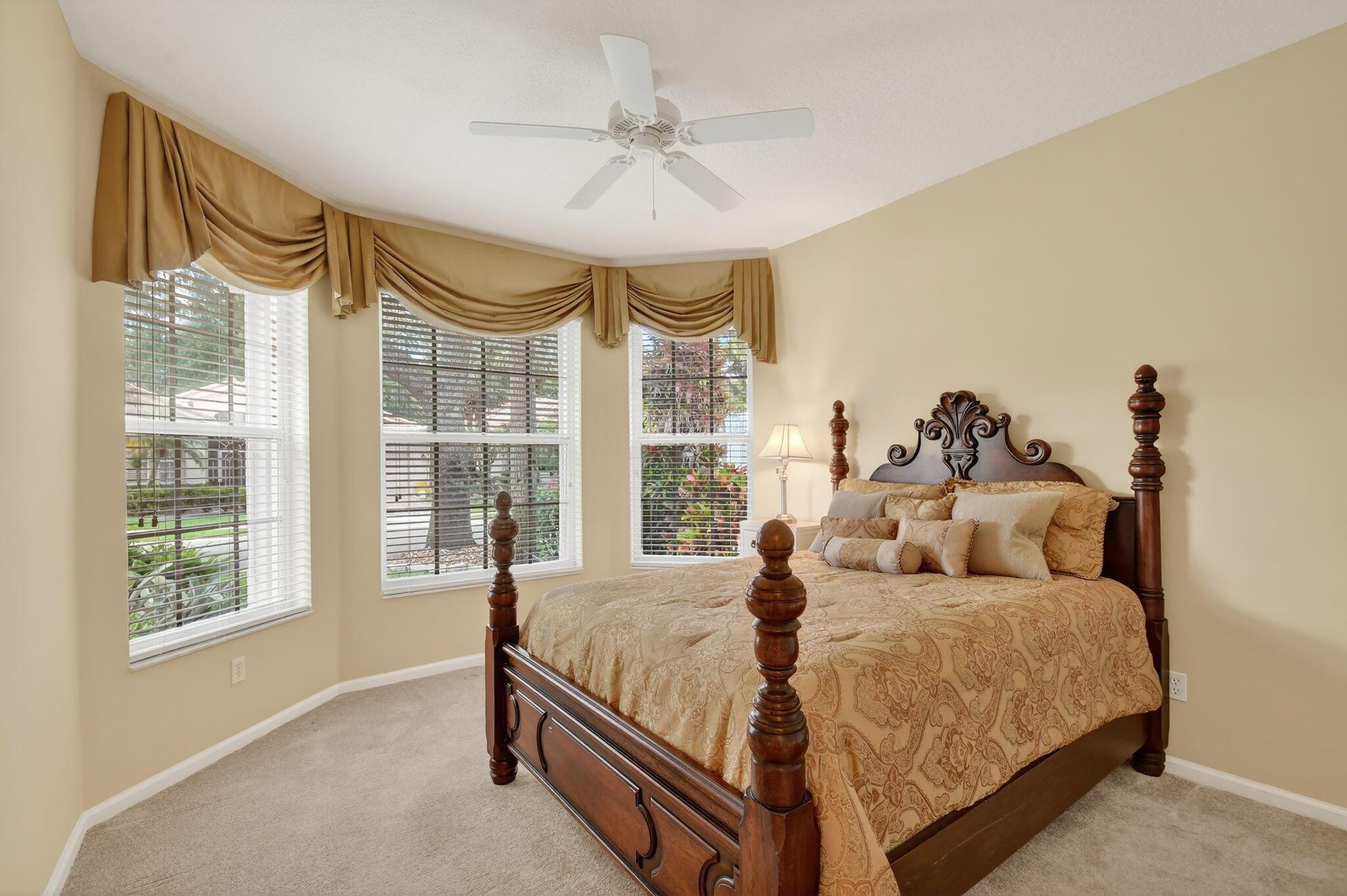 VALENCIA ISLES 3 - Residential