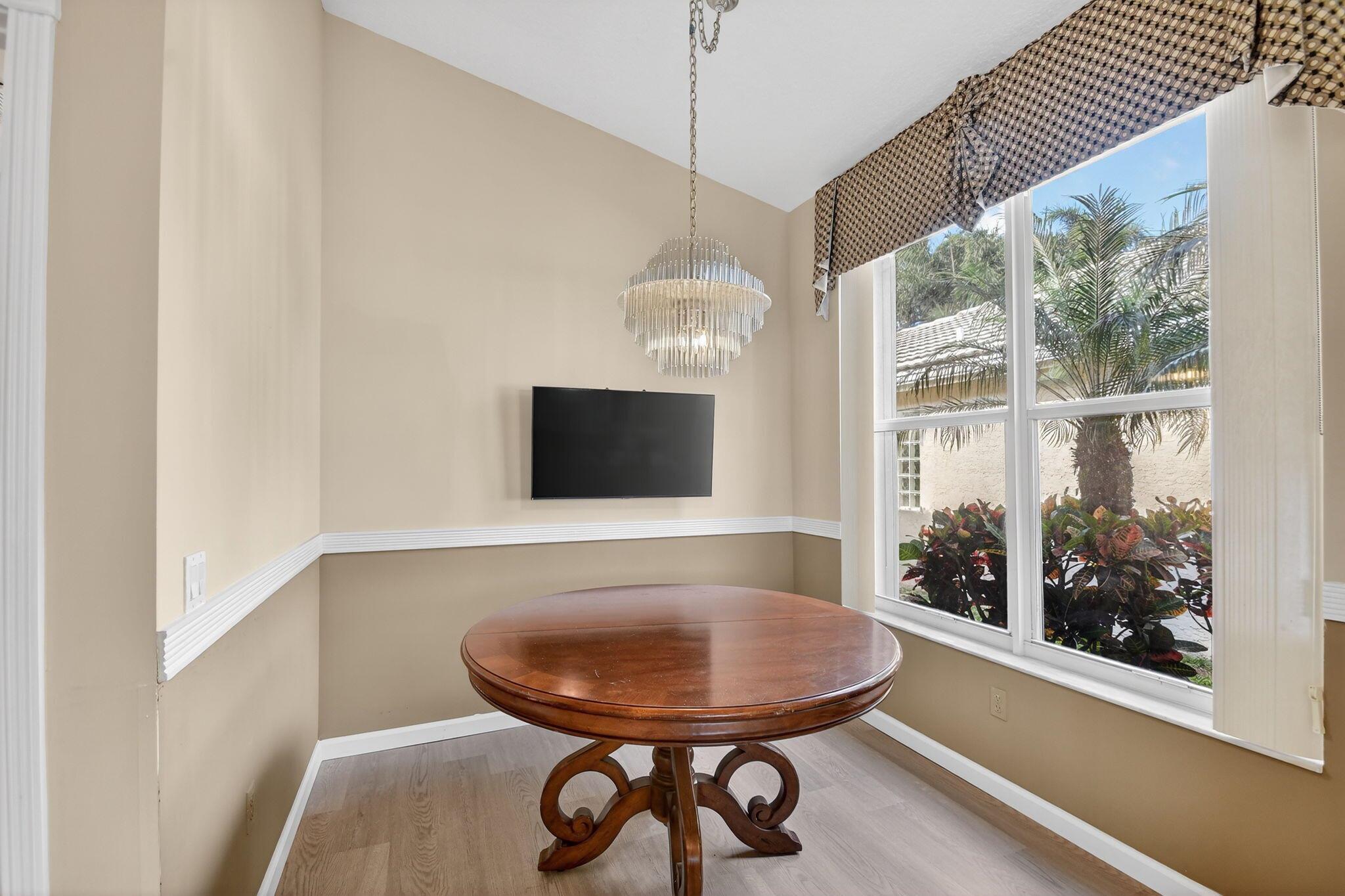 VALENCIA ISLES 3 - Residential