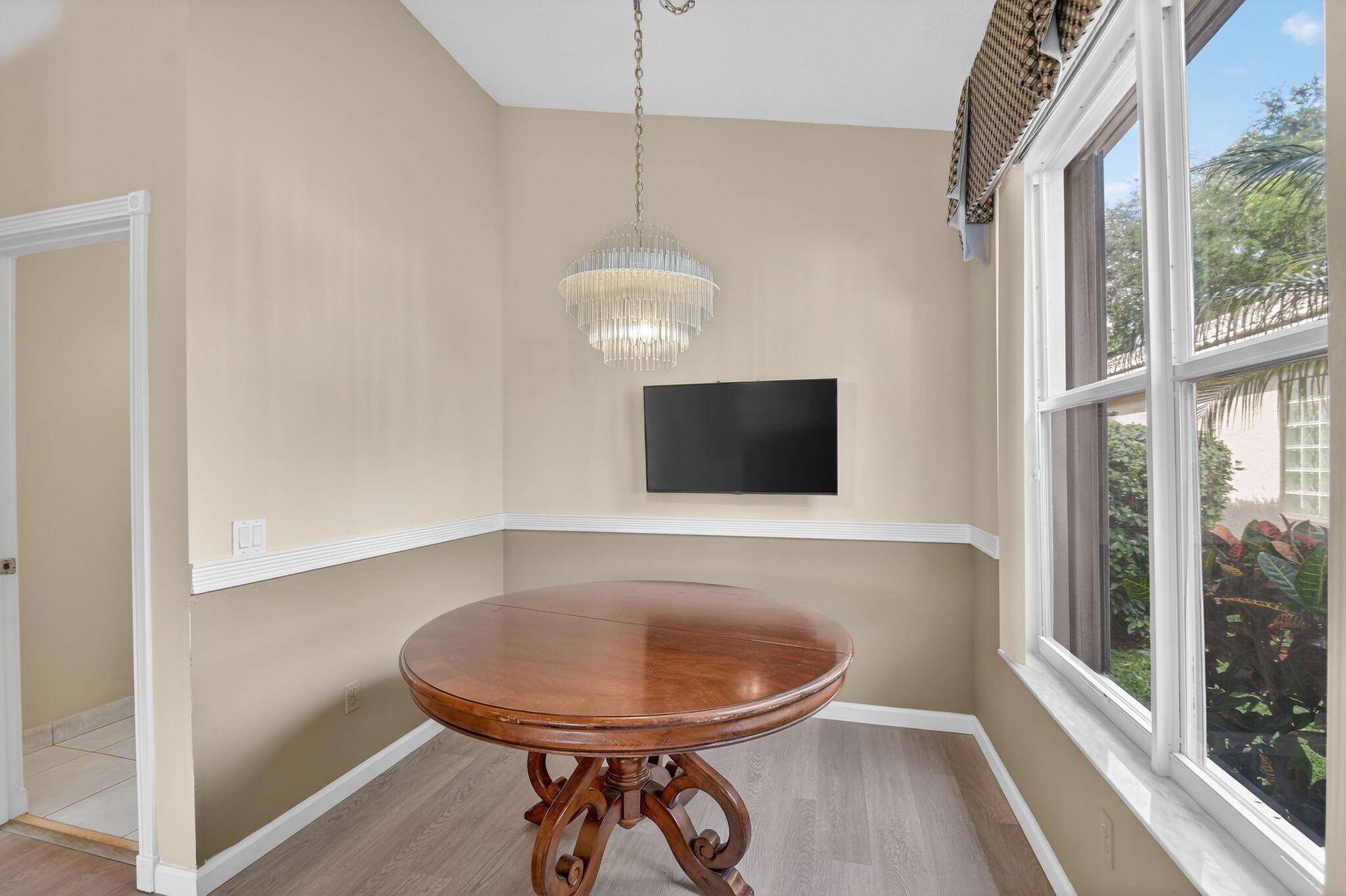 VALENCIA ISLES 3 - Residential