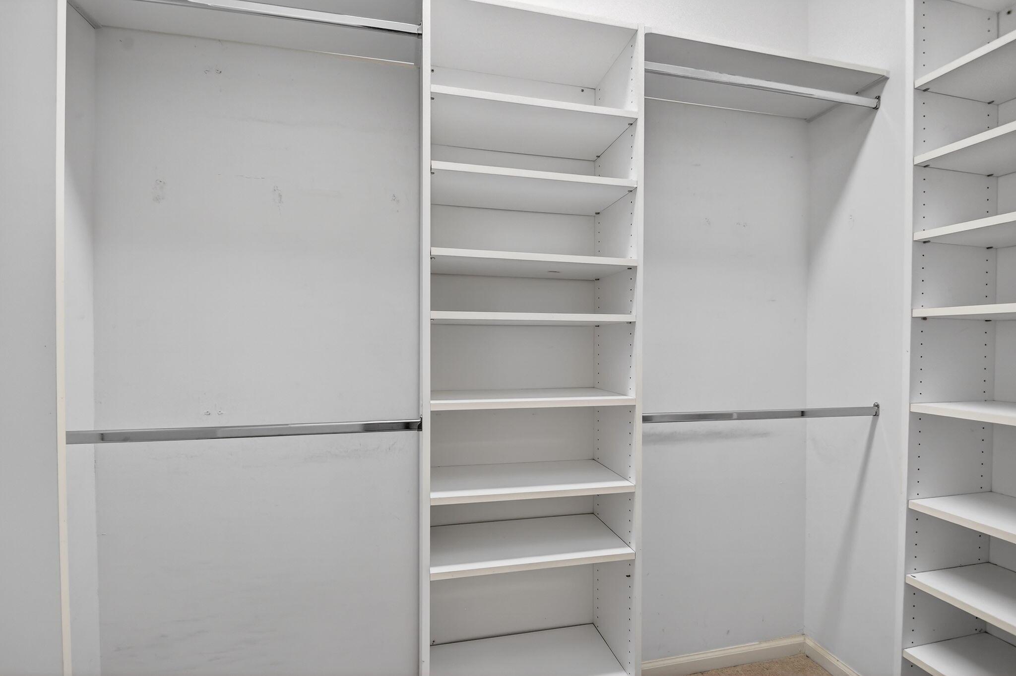 VALENCIA ISLES 3 - Residential