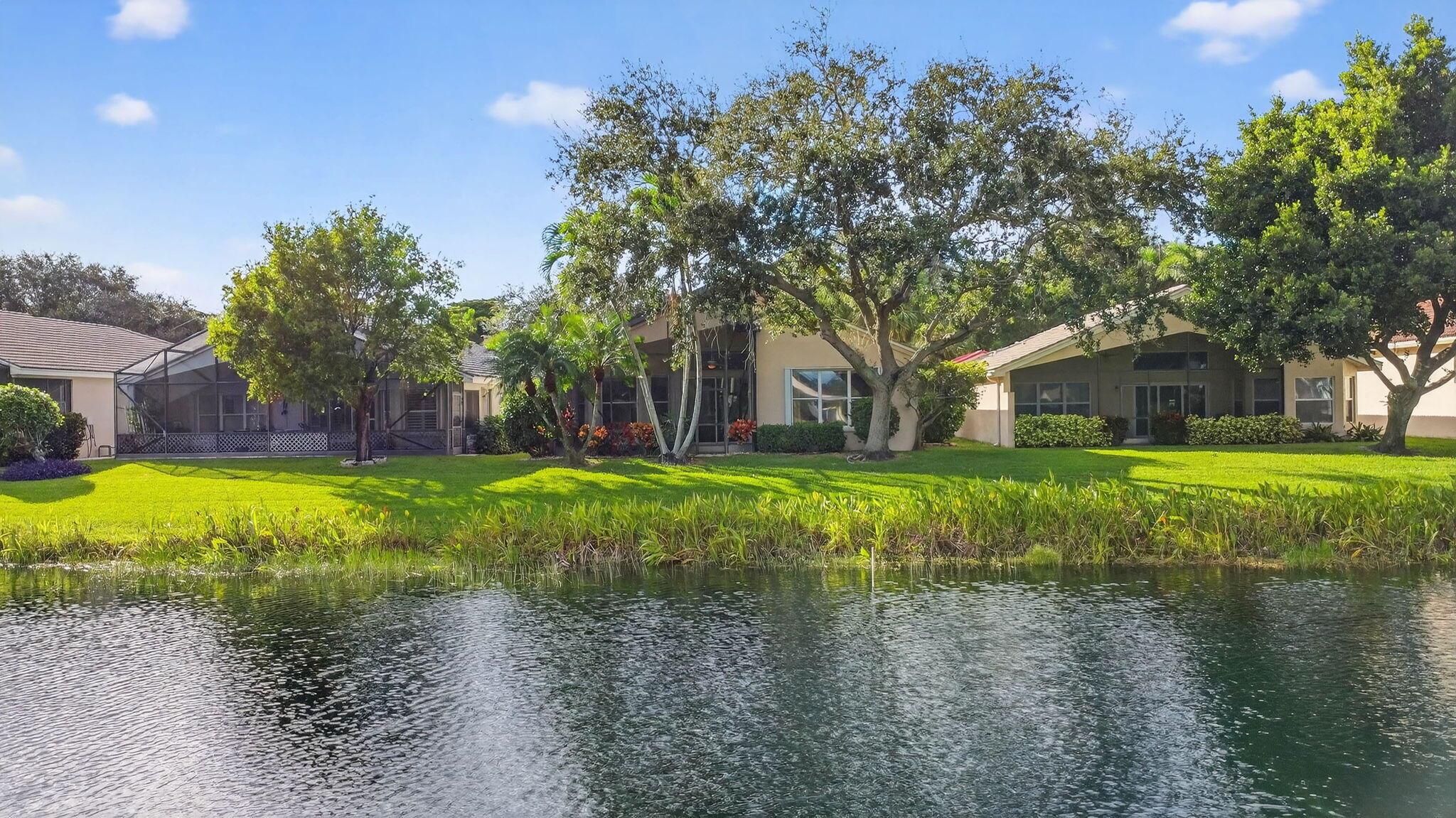 VALENCIA ISLES 3 - Residential