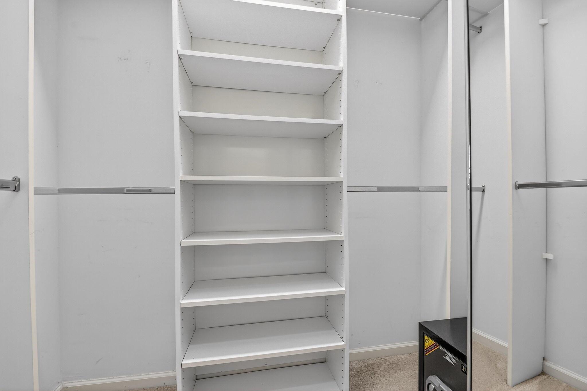 VALENCIA ISLES 3 - Residential