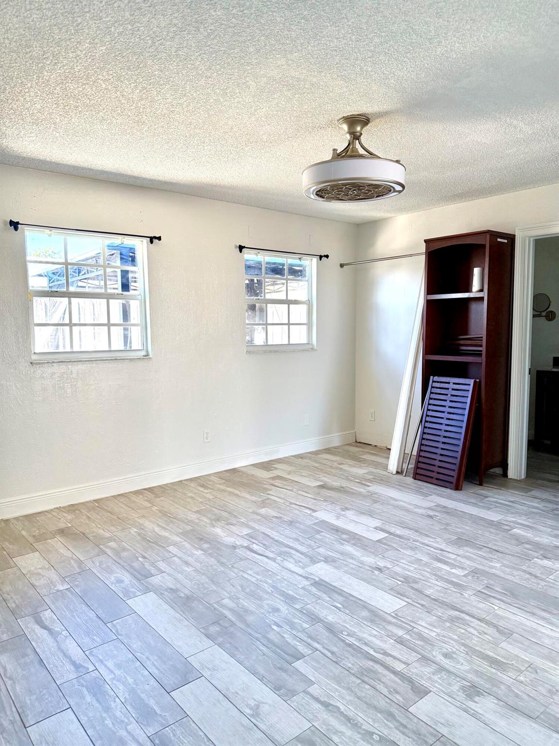 LEILANI HEIGHTS - Residential