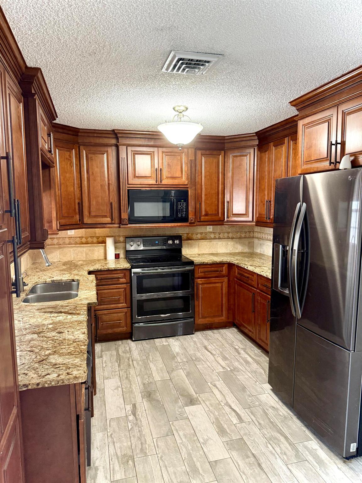 LEILANI HEIGHTS - Residential