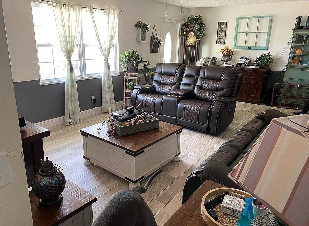 LEILANI HEIGHTS - Residential