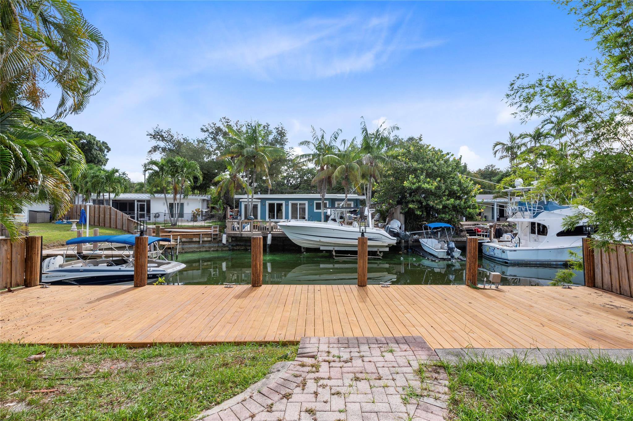 1454 SW 18th Ter