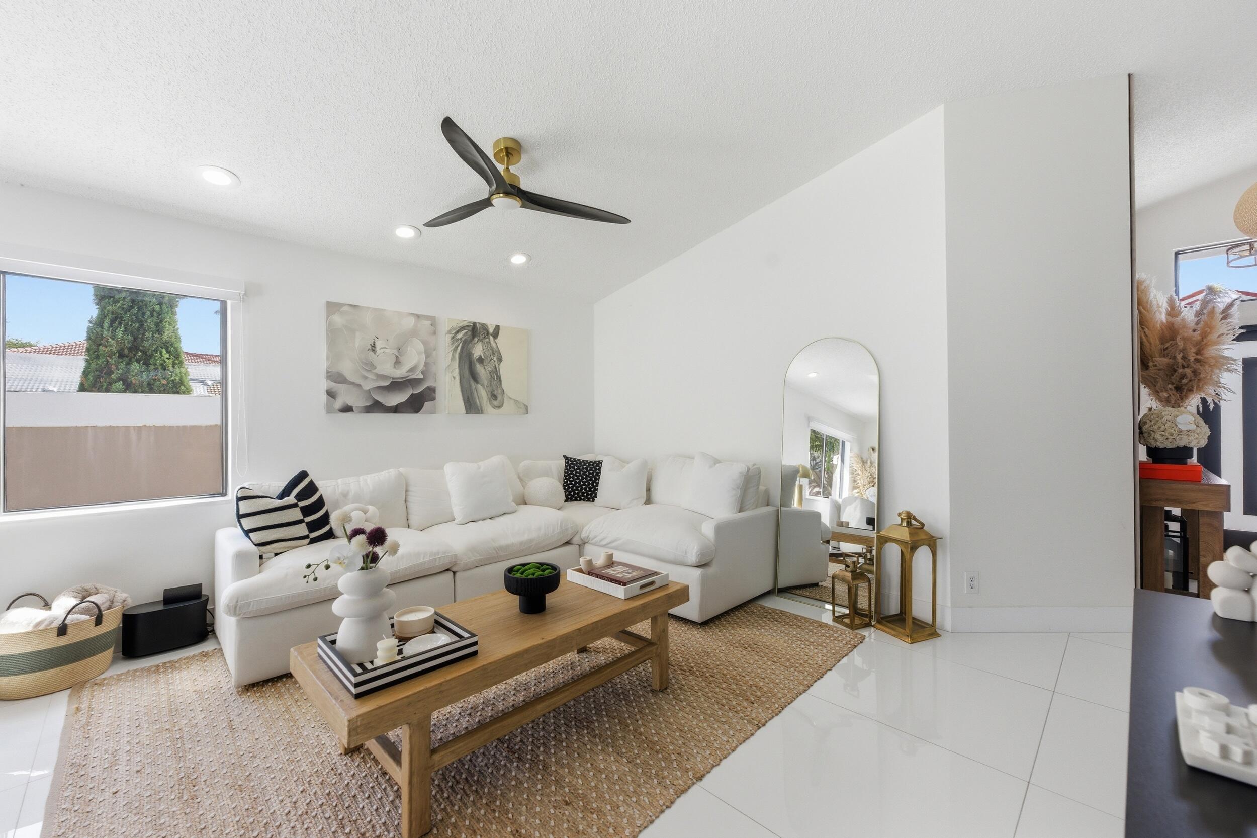 GATEWAY MILE RESUBDIVISION - Residential