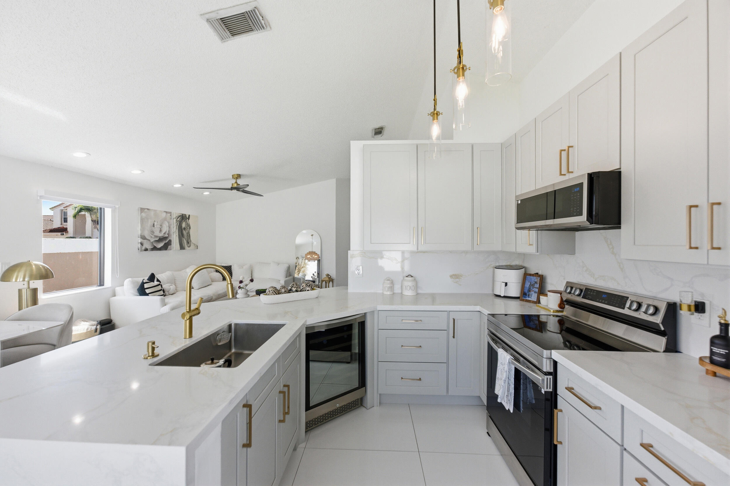 GATEWAY MILE RESUBDIVISION - Residential