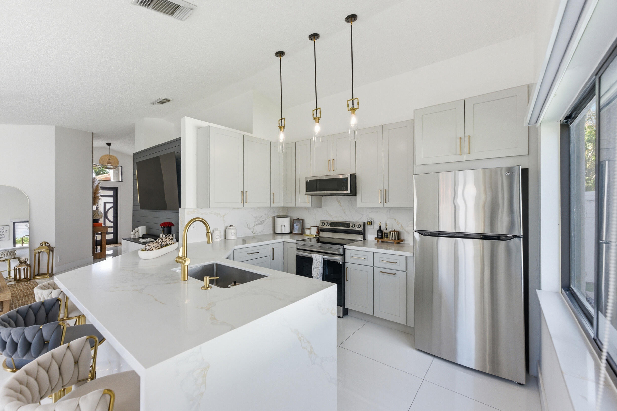 GATEWAY MILE RESUBDIVISION - Residential