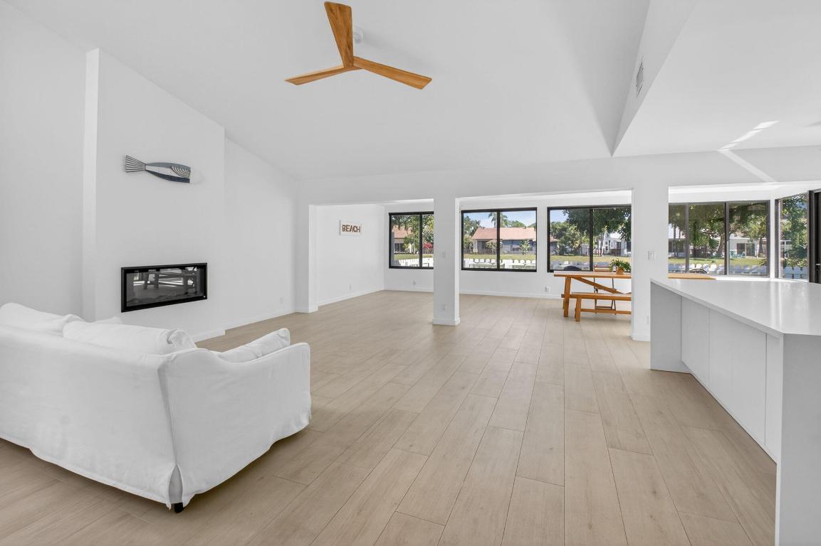 HOMEWOOD LAKES - Residential