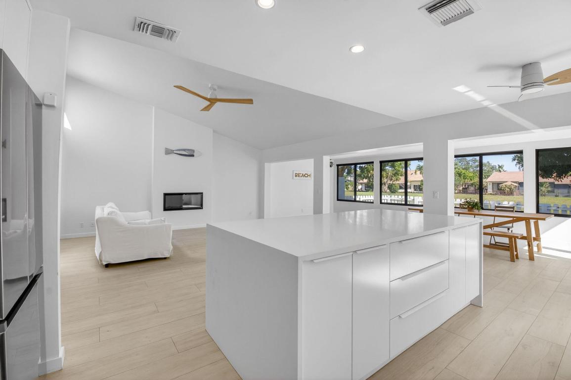 HOMEWOOD LAKES - Residential