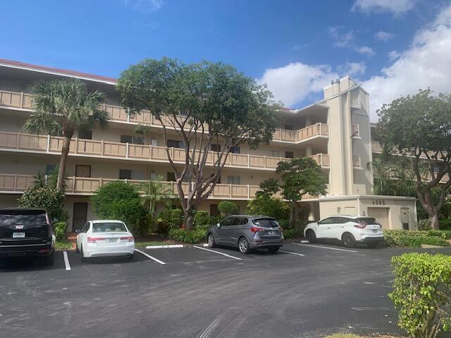 HUNTINGTON LAKES SEC ONE - Residential Lease