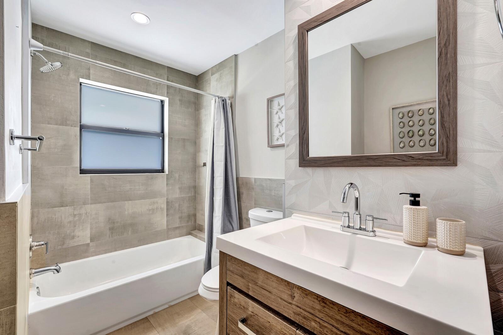 Imperial Point 2 Sec 54-1 - Residential Lease