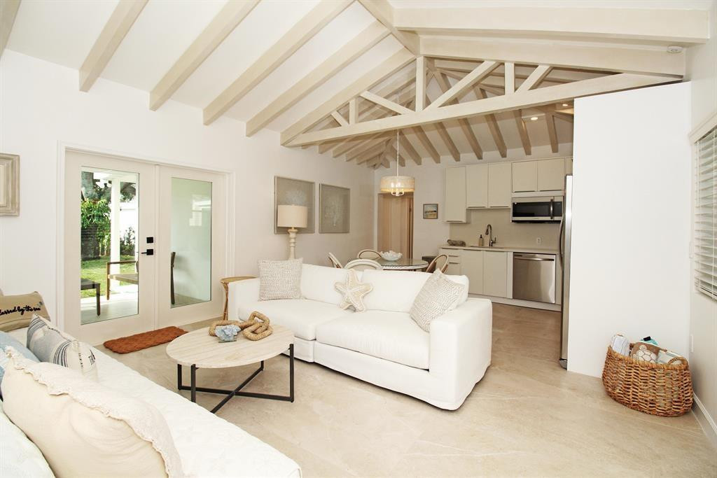 COLLEGE PARK - Residential Lease