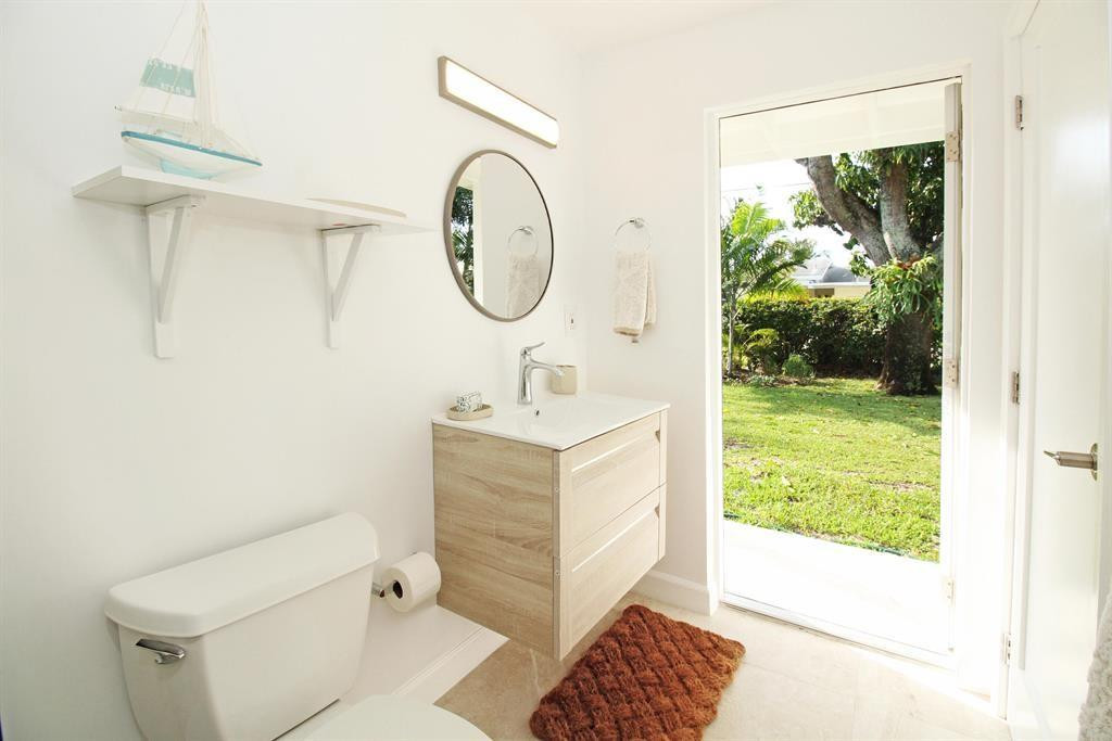 COLLEGE PARK - Residential Lease