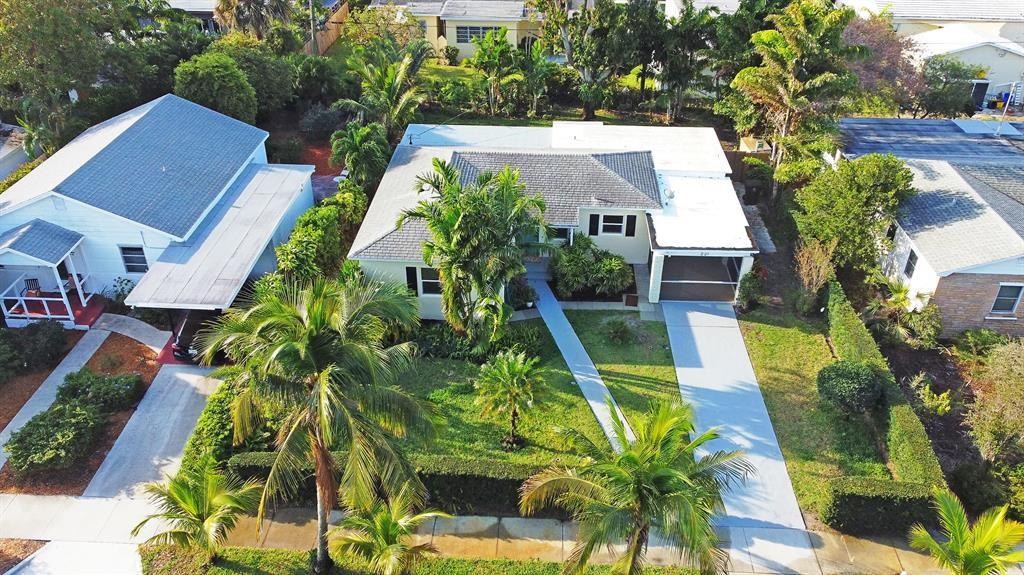 COLLEGE PARK - Residential Lease