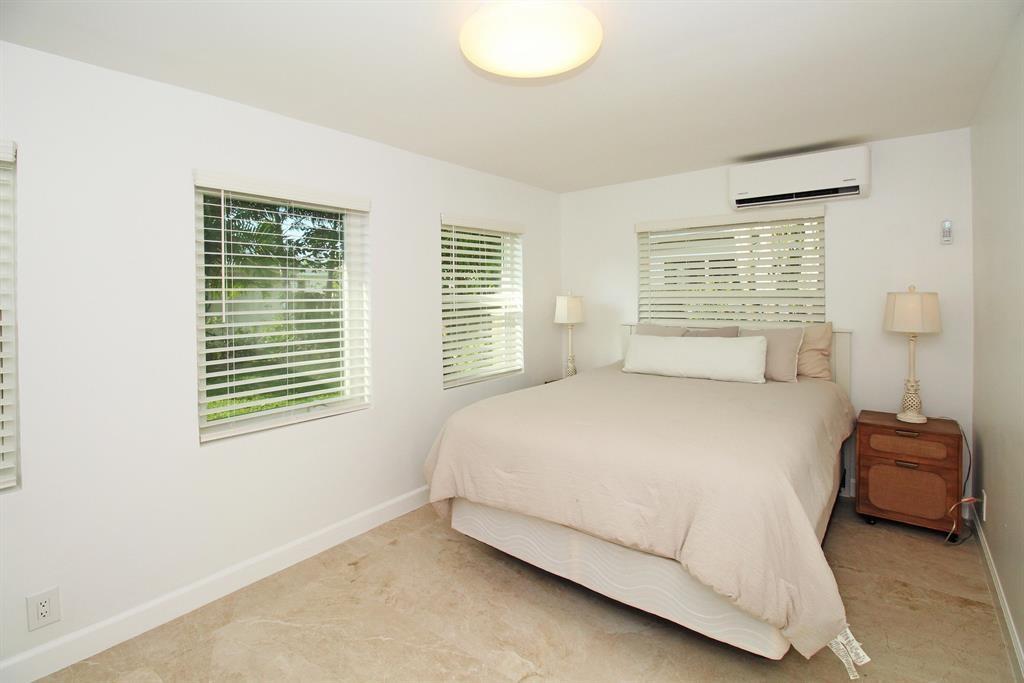 COLLEGE PARK - Residential Lease