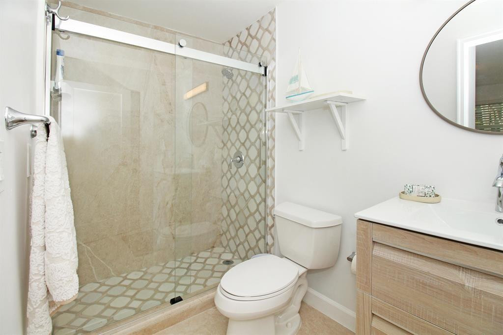 COLLEGE PARK - Residential Lease