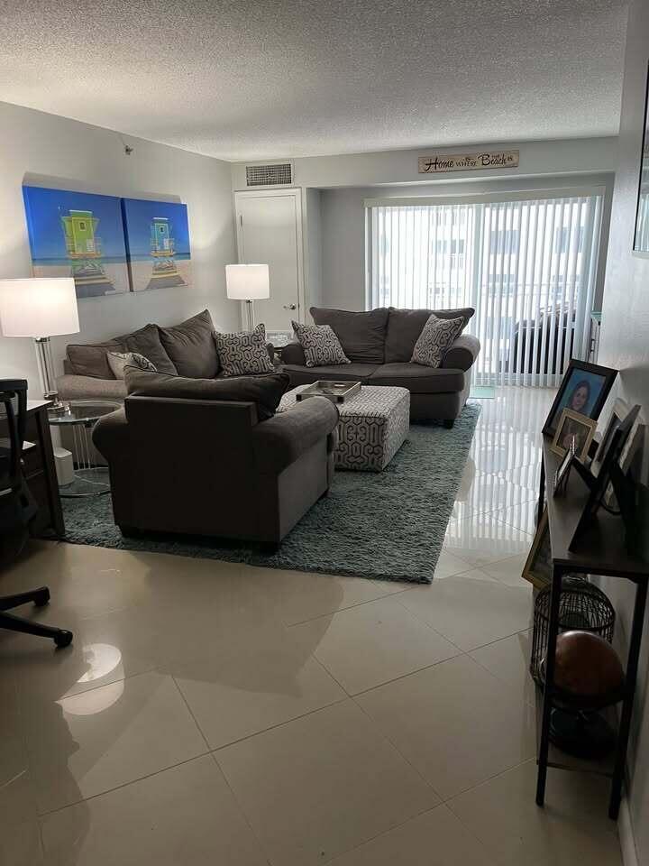 3215 S Ocean Boulevard 407