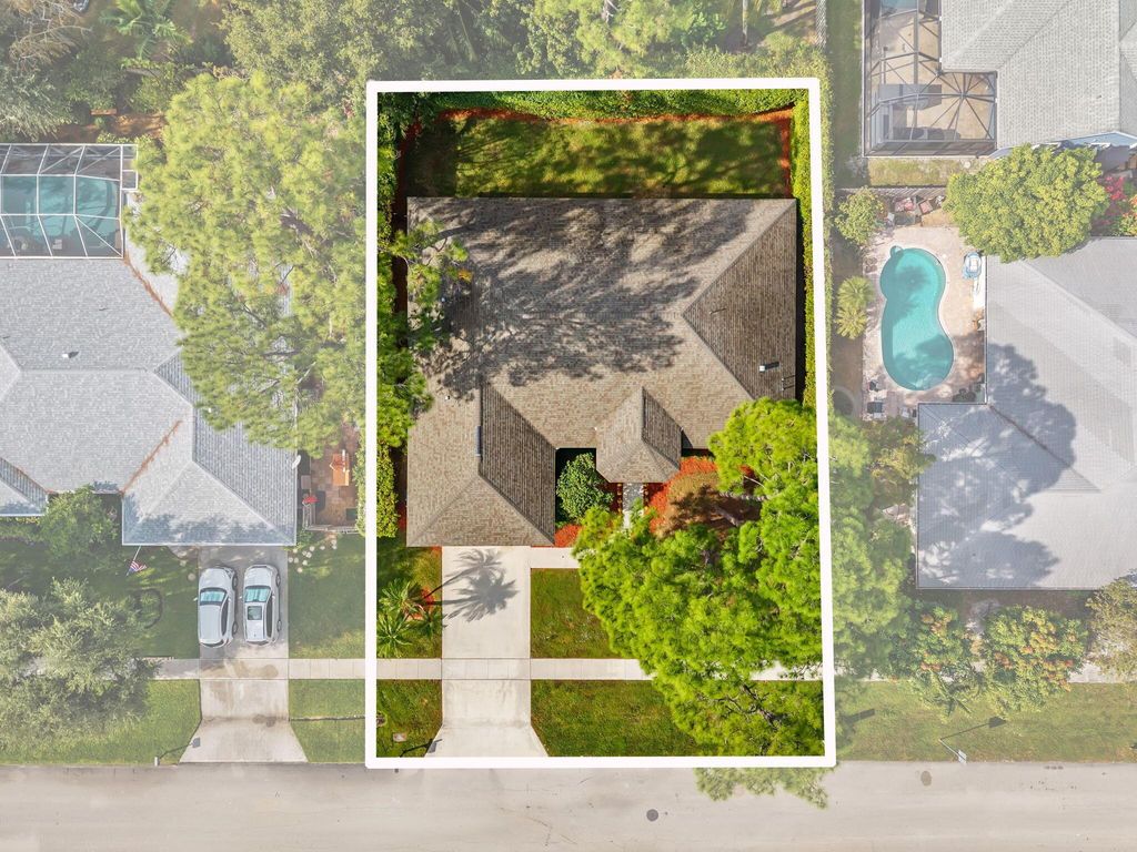 Photo of 481 Azure Avenue, Wellington, FL 33414 (MLS # R11144038)