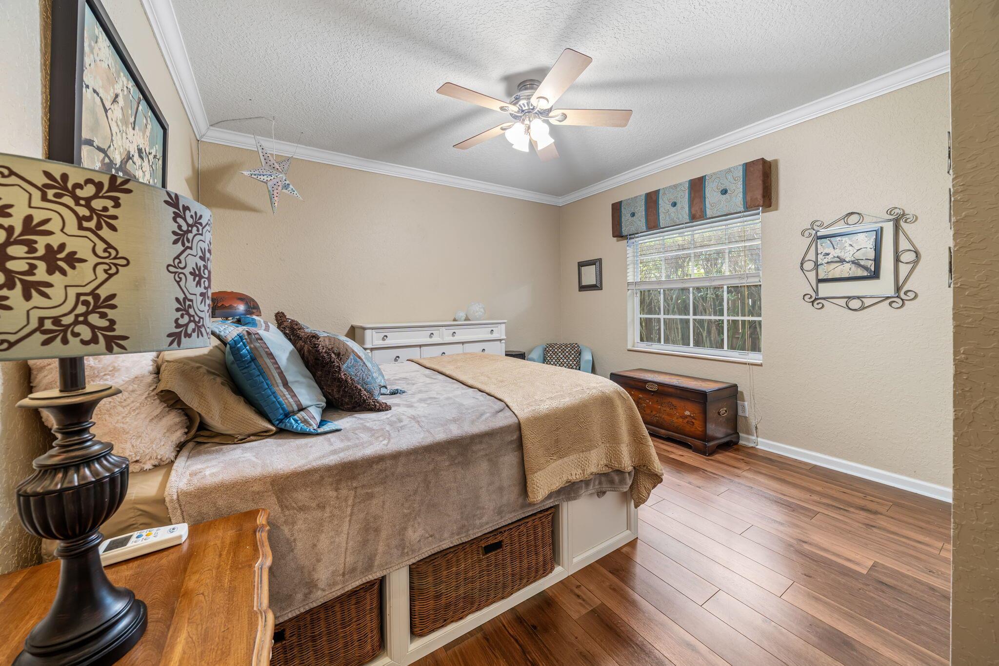 SUGAR POND MANOR OF WELLI - Residential