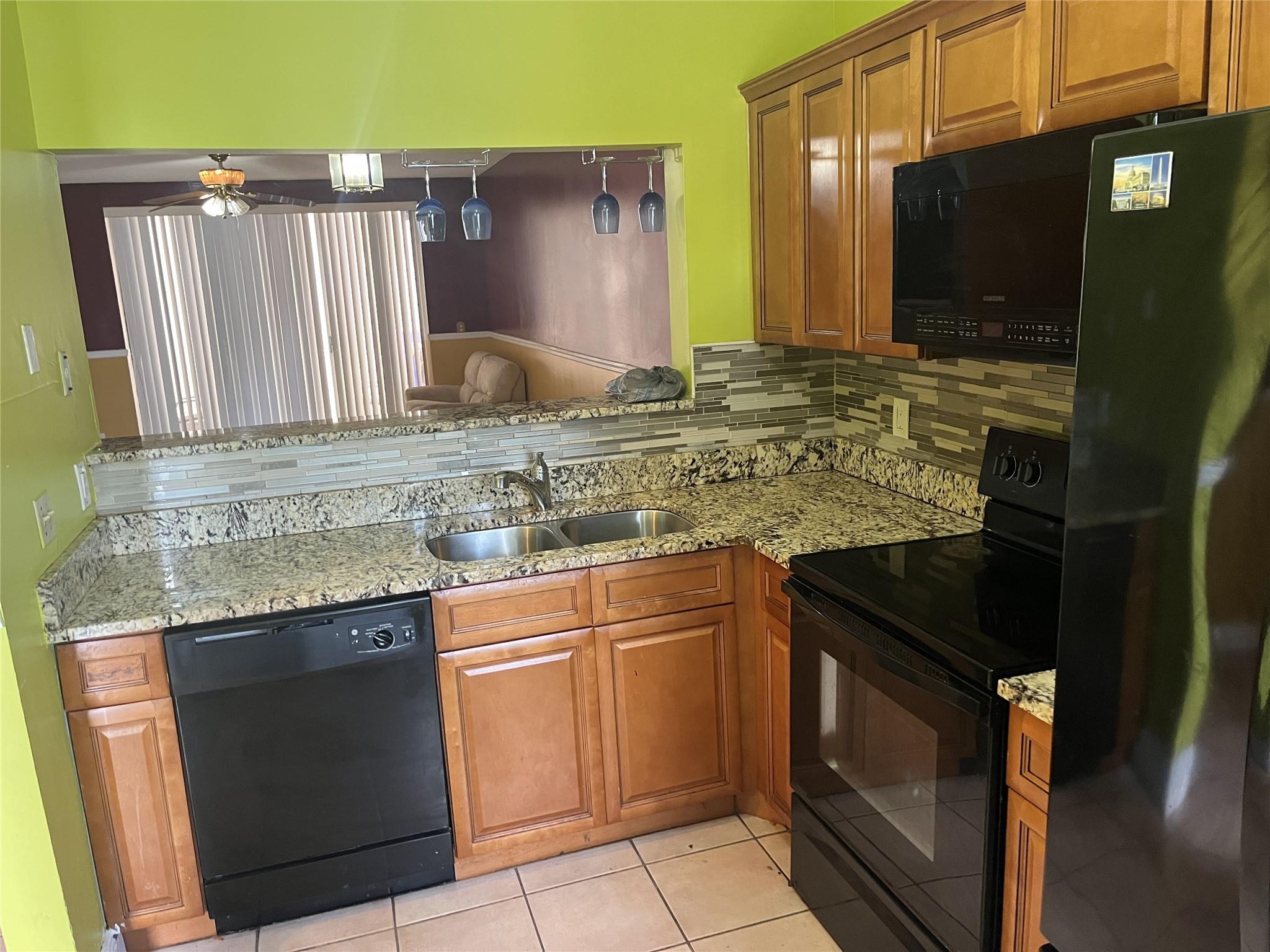 Cross Creek Twnhms - Residential Lease